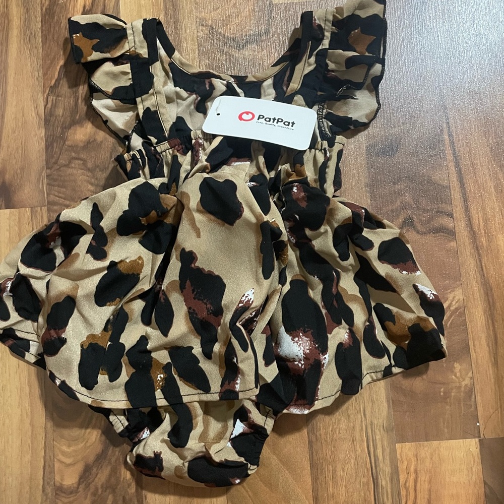 Mom & Me Leopard Matching Set - Picture 6 of 11